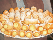 Recept od mojí babičky na sněhové trubičky + recept na falešné listové těsto, se kterým se výborně pracuje!