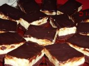 Luxusní tvarohový dezert s čokoládovo-pudinkovým krémem – připravený za pár minut!